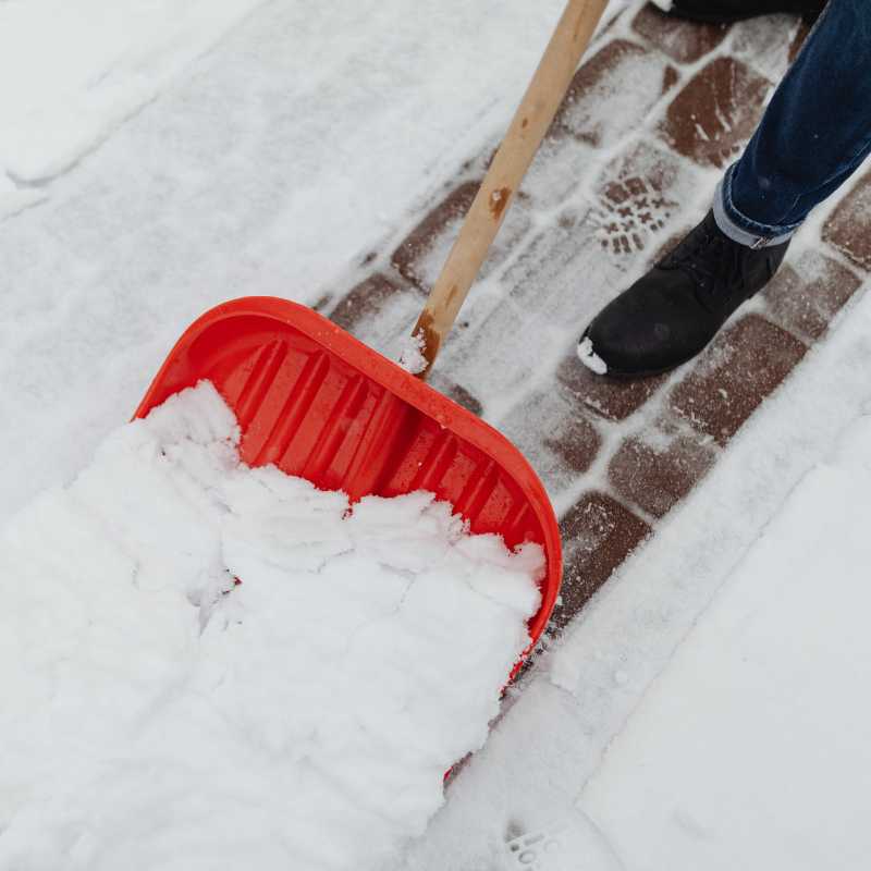 mistakes to avoid while removing snow